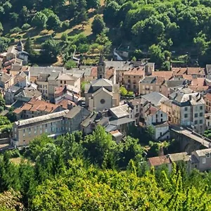 https://petit-paradis-dans-laveyron.midi-pyreneeshotels.com